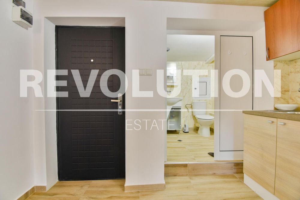 Едностаен апартамент в ж.к. Изток.