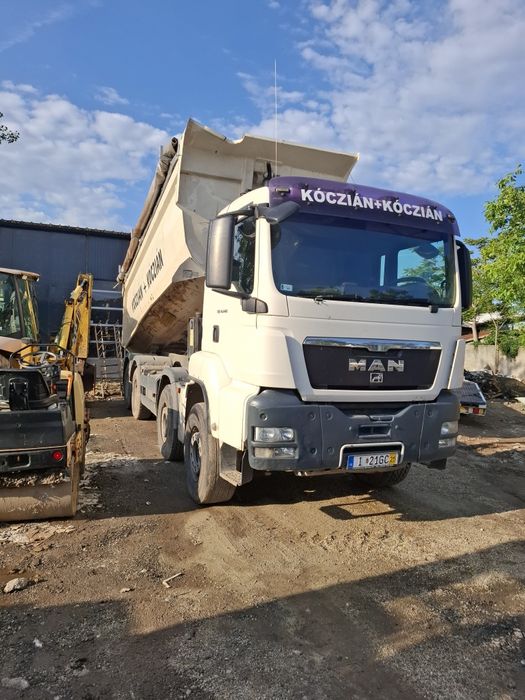 Vand basculanta man 8x4 perfecta stare de funcționare