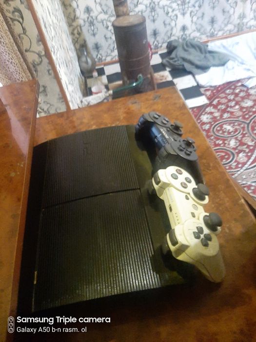 playtsion  3  xolati alo 4 pulti bor