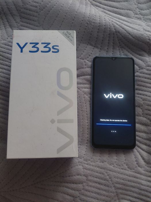 Продам телефон бу