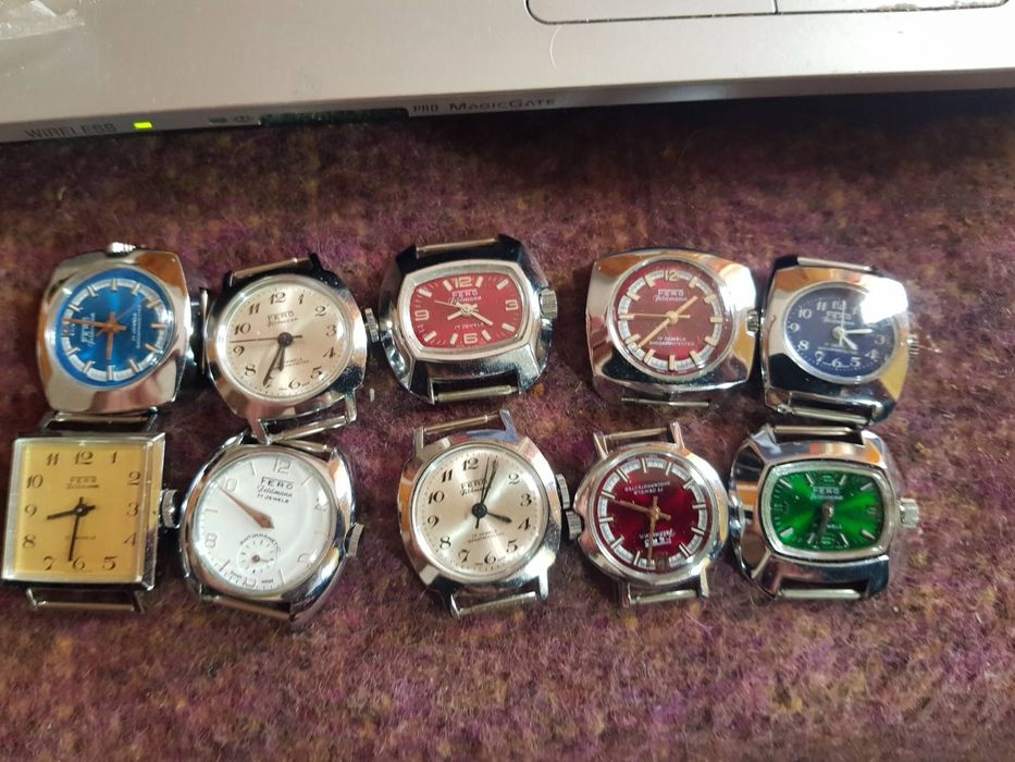 10 броя часовника Феро нови