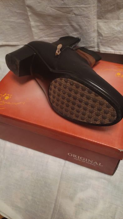 Полуботинки зимние 41р