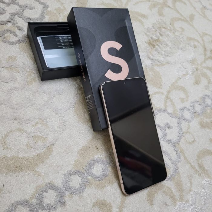 Samsung S22-256Gb Идеал Срочно