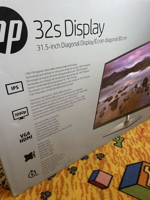 Мноитор HP 32s display