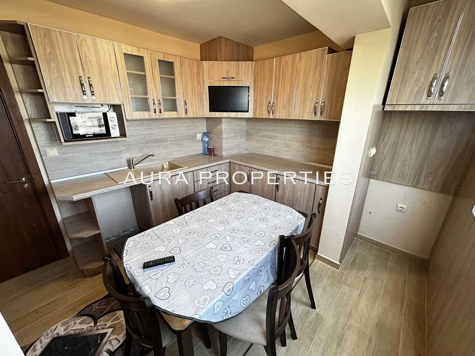 Дава се под наем Двустаен апартамент в Разград, Орел - 65 кв.м за 306 € - Снимка #2