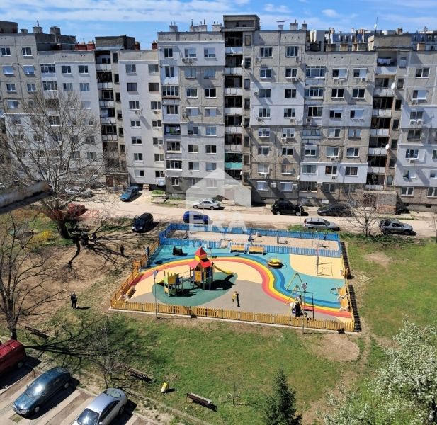 Продава се Тристаен апартамент в Силистра, Център - 92 кв.м за 810 €/кв.м - Снимка #6
