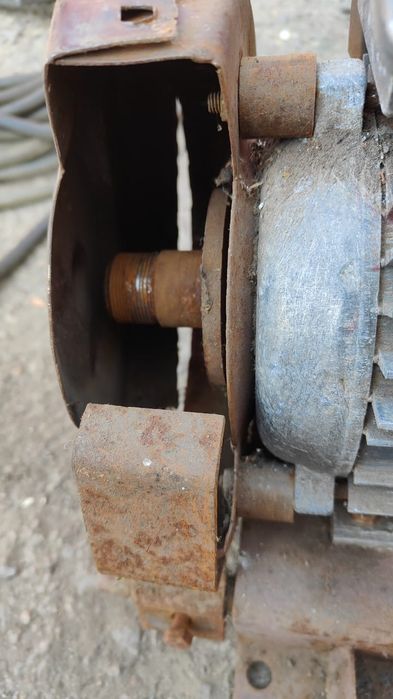 Наждак точило электрический