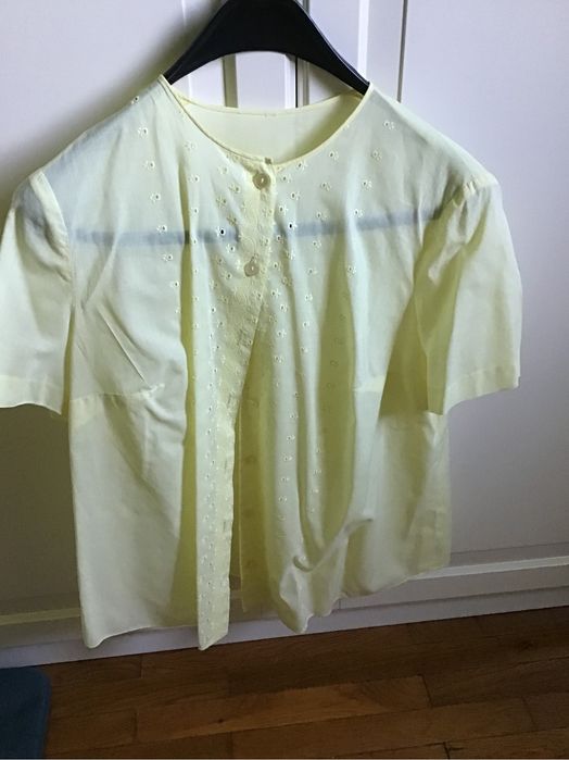 Bluze si rochii din panza topita in culori pastelate