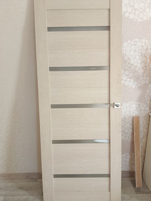 Продам дверь б/у