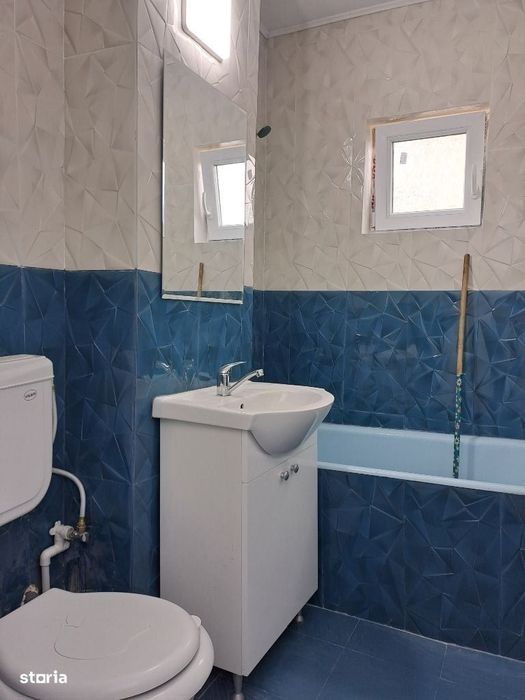 Vând apartament cu 2 camere Mioveni-parter