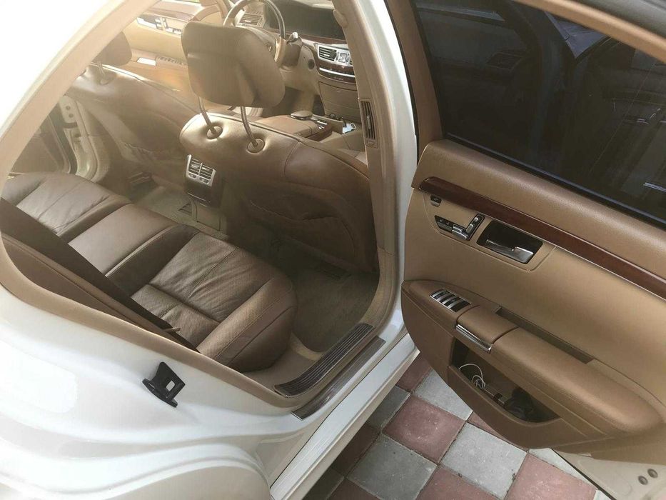 vand Mercedes S Class 4 Matic