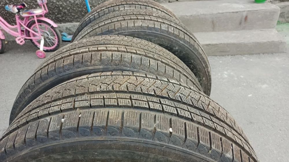 Зимние  шины б/у.