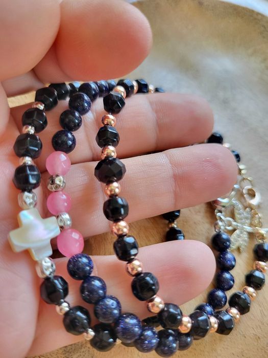 Ръчно изработени бижута от естествени камъни