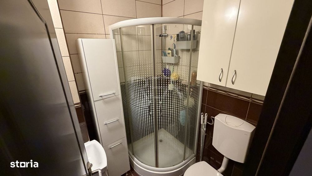 3 camere Vitan decomandat, et. 3, an 1992, metrou, 76 mp