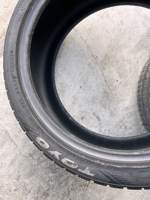 2 anvelope iarna 225/40/18 , toyo !