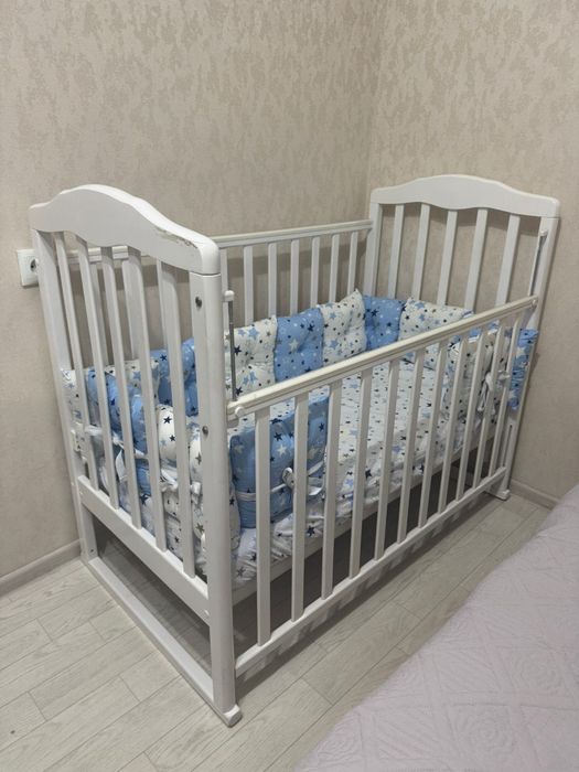 Детская кроватка