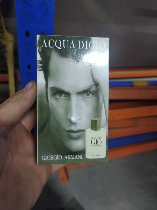 Продаю духи есть три вида