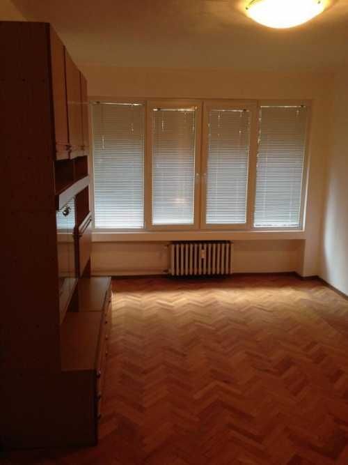 Дава се под наем Двустаен апартамент в София, Лагера - 70 кв.м за 370 € - Снимка #2