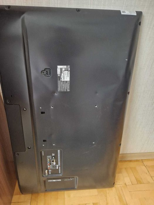 Телевизор LG б.у на запчасти