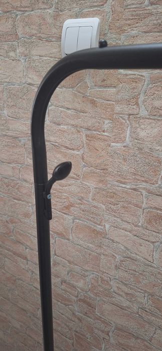 Вешалка напольная металлическая