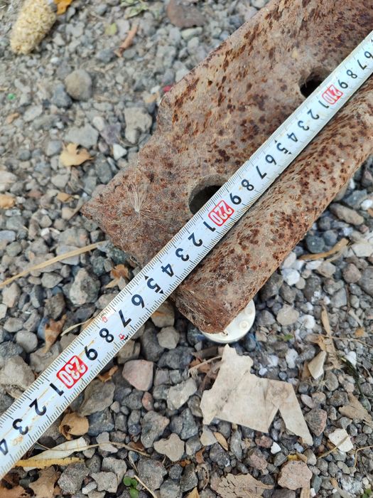 Продам рельсы 2 шт