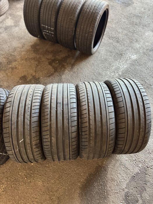 255/45/17 DUNLOP , set in stare foarte buna !