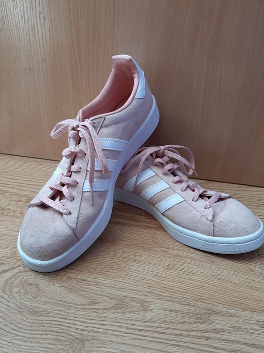 Дамски сникърси Адидас