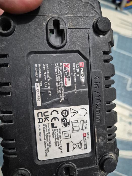 Vand încărcător Parkside 20V 4ah