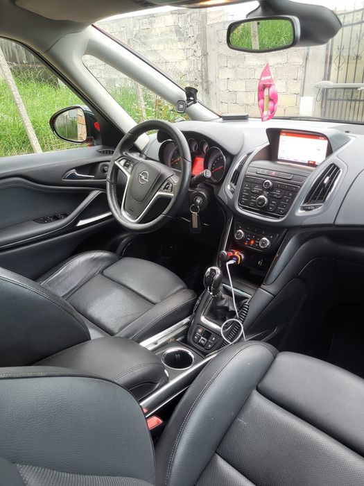 Opel zafira tourer 2l diesel 195cai