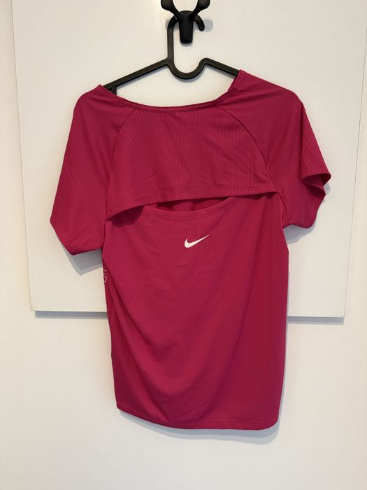 Тениски Nike за тренировка