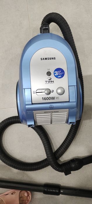 Продаю пылесос Samsung