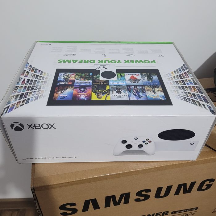 Vând Joc Xbox1 ssd512