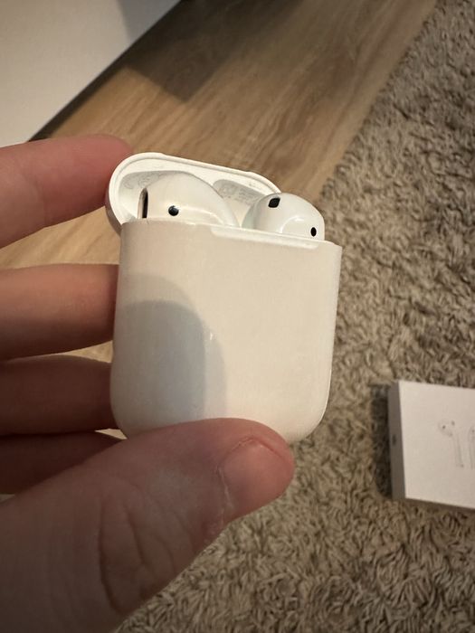Apple Airpods 2