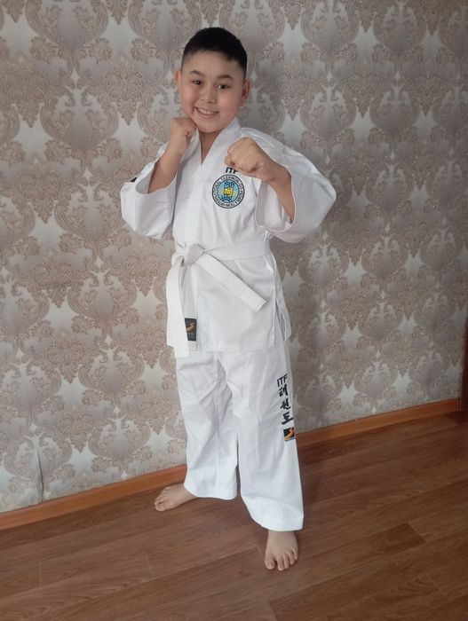 Кимоно для тэквандо