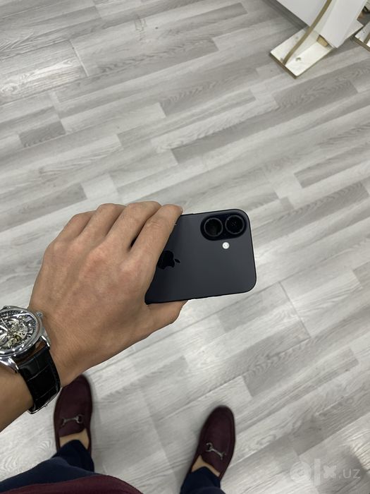 iPhone 16 128 GB