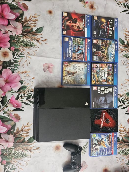 Ps4 500gb orginal o'yinlari bilan komplekt