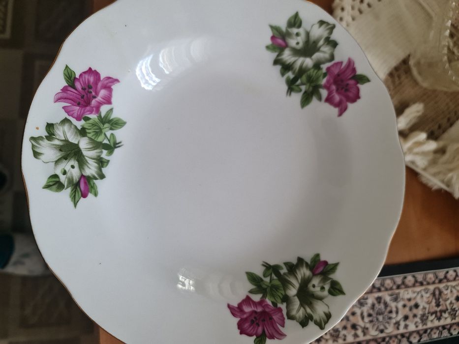 В связи с отъездом продаю ..