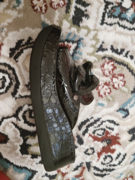 Продается женская обувь