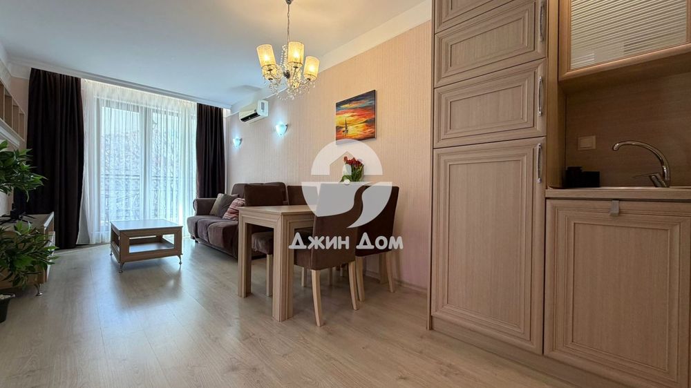 Тристаен апартамент в к-с „Хармони 3“, к.к. Слънчев бряг