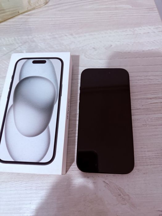 Iphone 15 Negru 128 GB stare impecabila