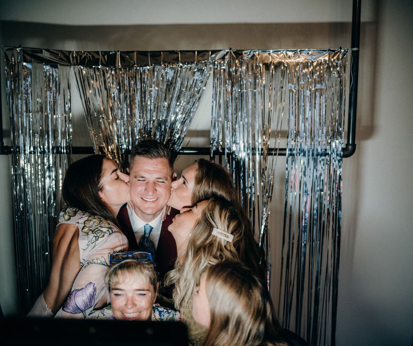 Închiriere cabină foto pentru evenimente – Pachete de la 1200 lei!