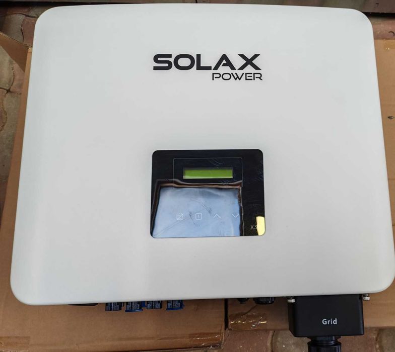 Invertor fotovoltaic trifazat SolaX X3 PRO 10K G2 – Aproape NOU