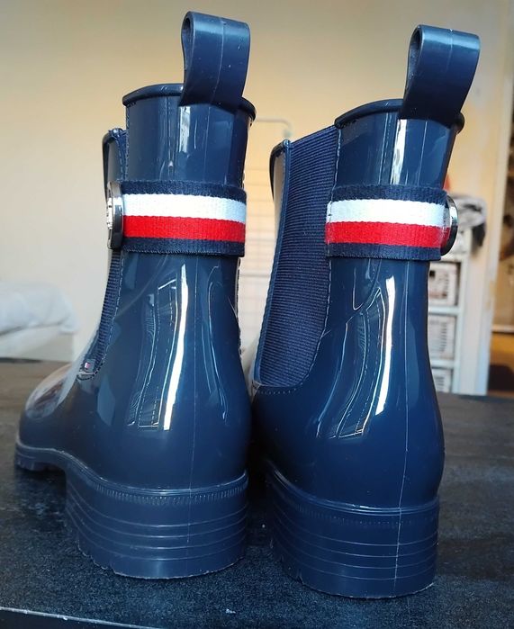 Tommy Hilfiger
Гумени ботуши Hardware Rainboot 39 номер