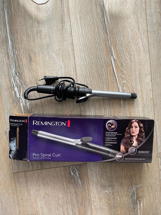 Vând ondulator Remington