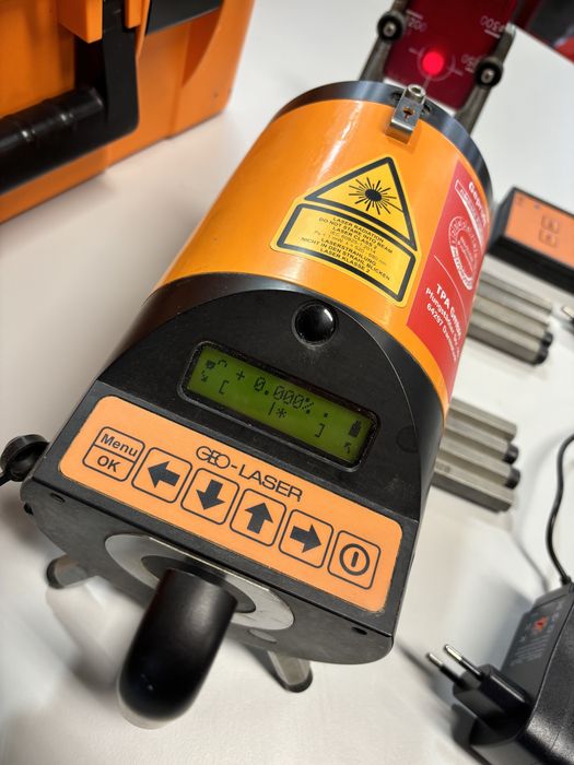 Nivela laser tevi canalizare geolaser kl80 leica topcon hilti