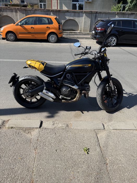 Ducati Scrambler 800  Full Throttle