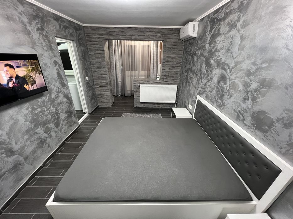 Inchiriez Garsoniera Regim Hotelier