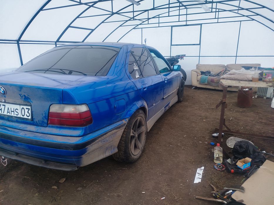 Продам БМВ е36..