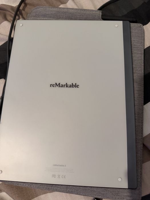 Remarkable 2  + Pro plus химикалка и писци