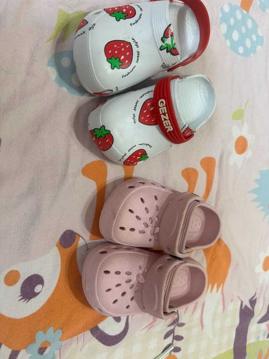 Маратонки, пантофи и чехли